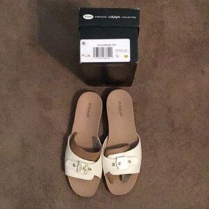 Dr. Scholl’s Sandals (A real throw back)